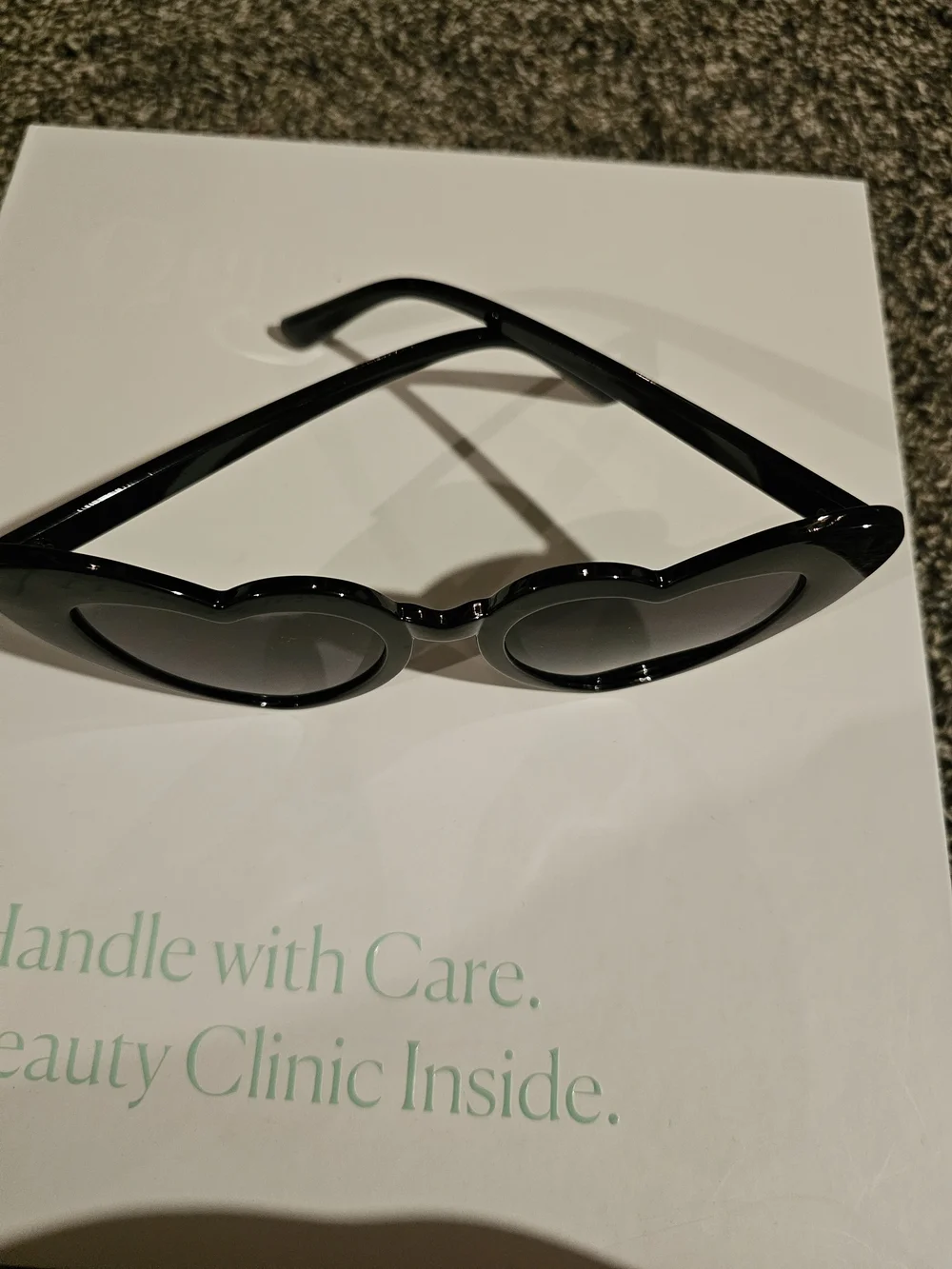 Women's Heart-Shaped Black Sunglasses